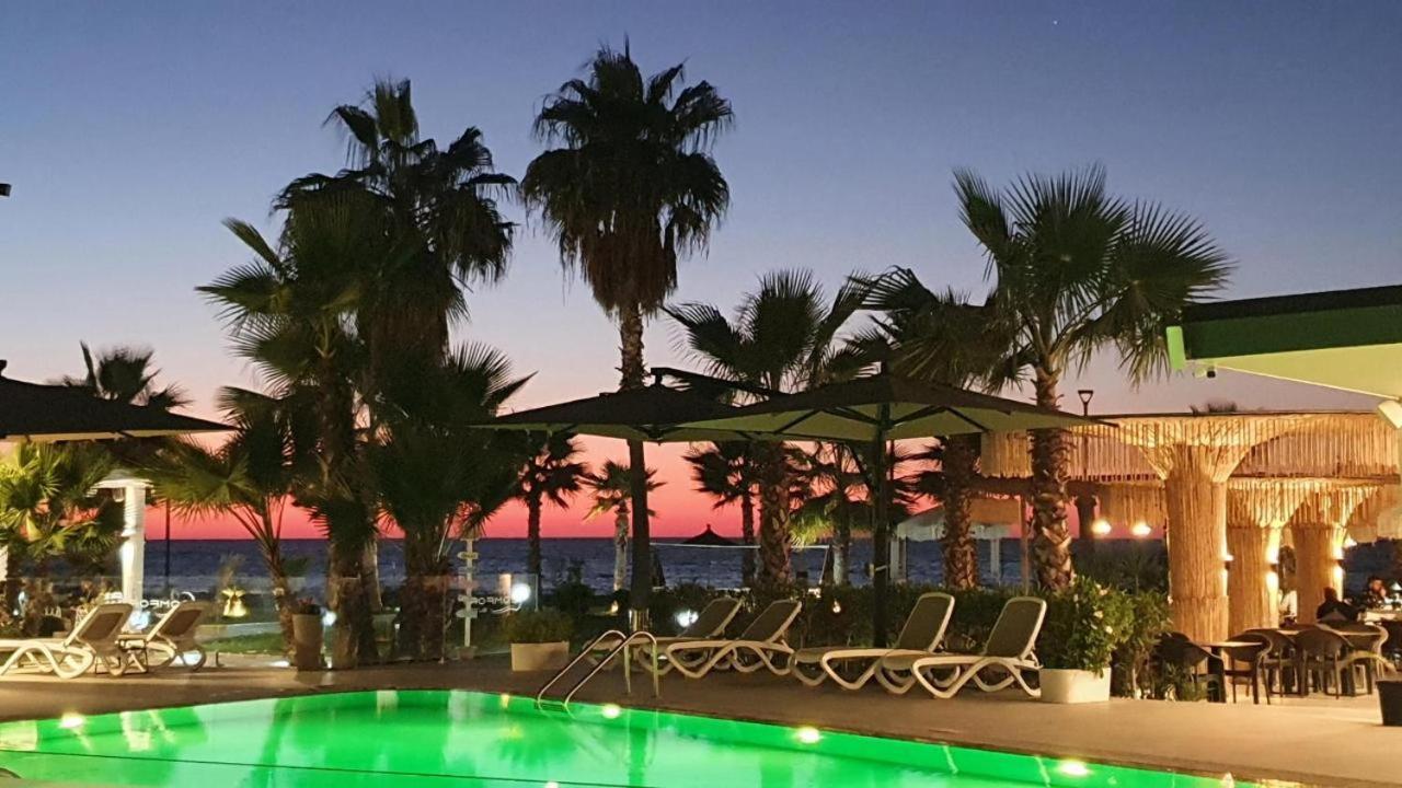 Comfort Suites Golem  Esterno foto